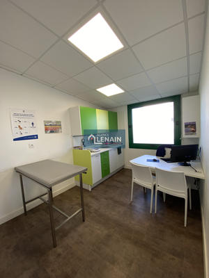 Bureau - 241 m²