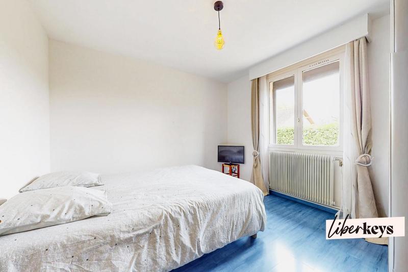 Propriété - 223 m² - 10 pièces