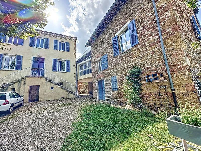 Maison - 223 m² - 7 pièces