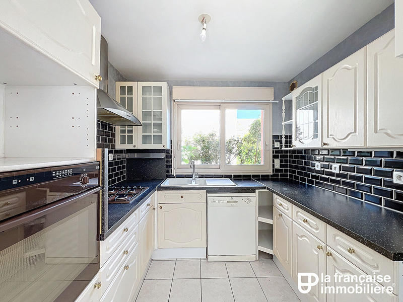 Maison - 93 m² - 5 pièces