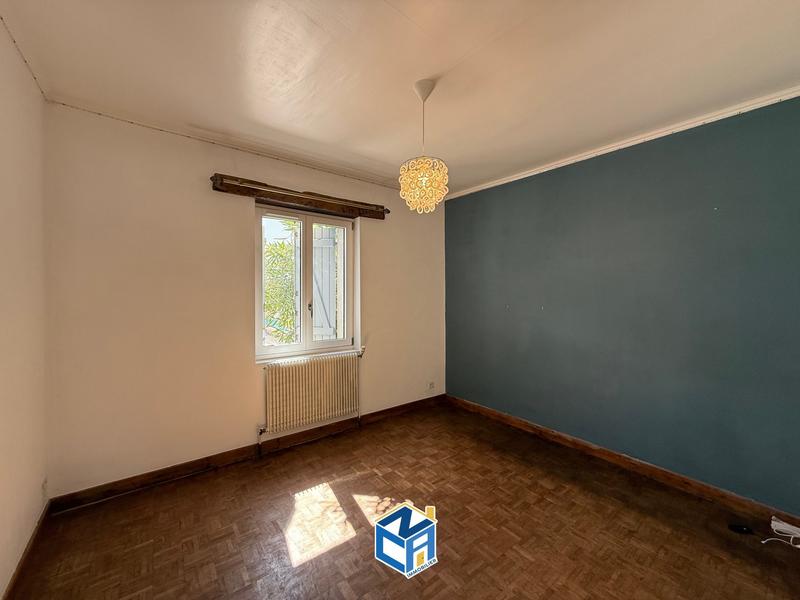 Maison - 182 m² - 8 pièces