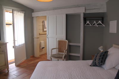 Le Hameau Fleur de Pierres Chambres d'Hôtes Murs