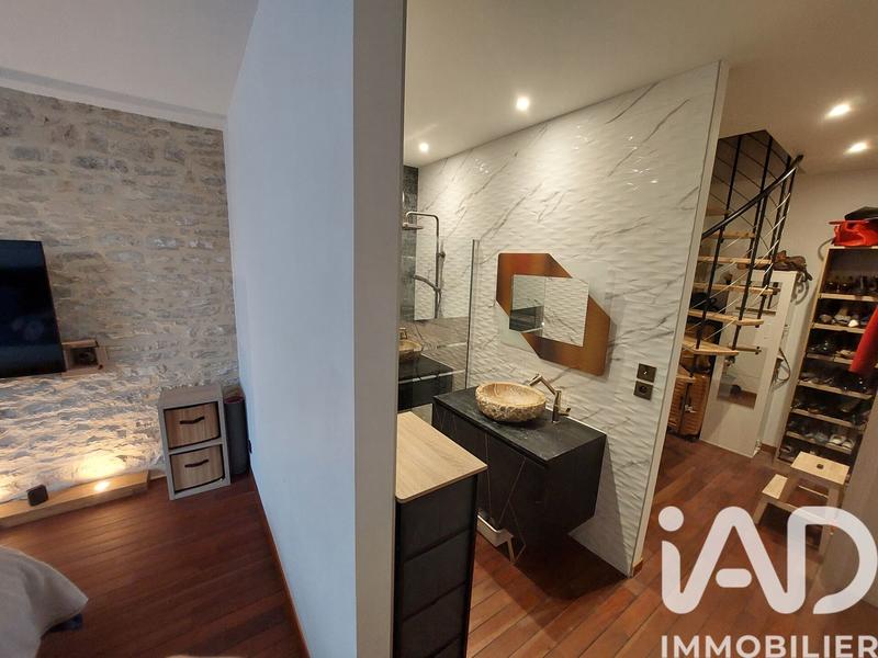 Maison - 300 m² - 10 pièces