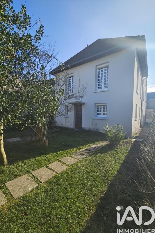 Maison - 152 m² - 8 pièces