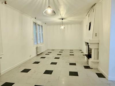 Maison - 101 m² - 5 pièces