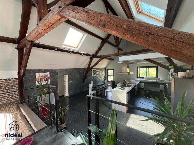 Maison - 395 m² - 8 pièces