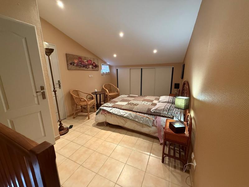 Villa - 185 m² - 5 pièces