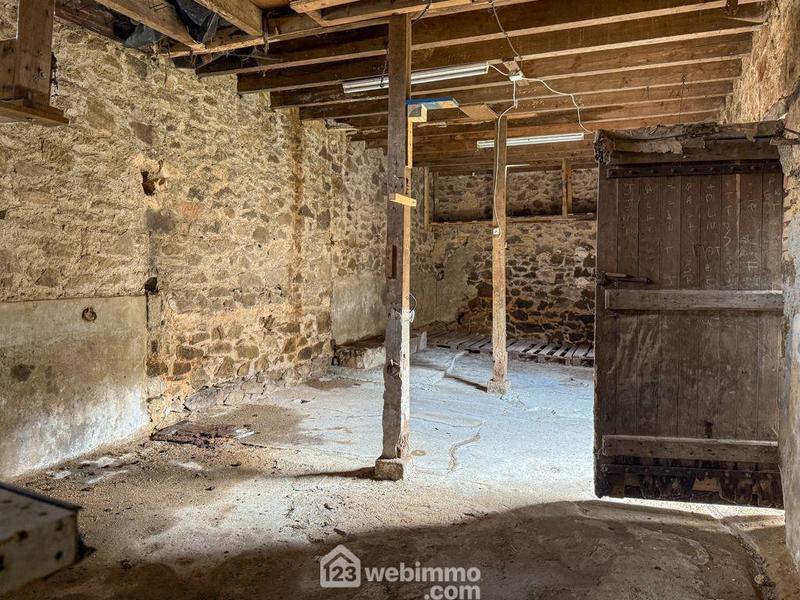 Maison - 202 m² - 7 pièces