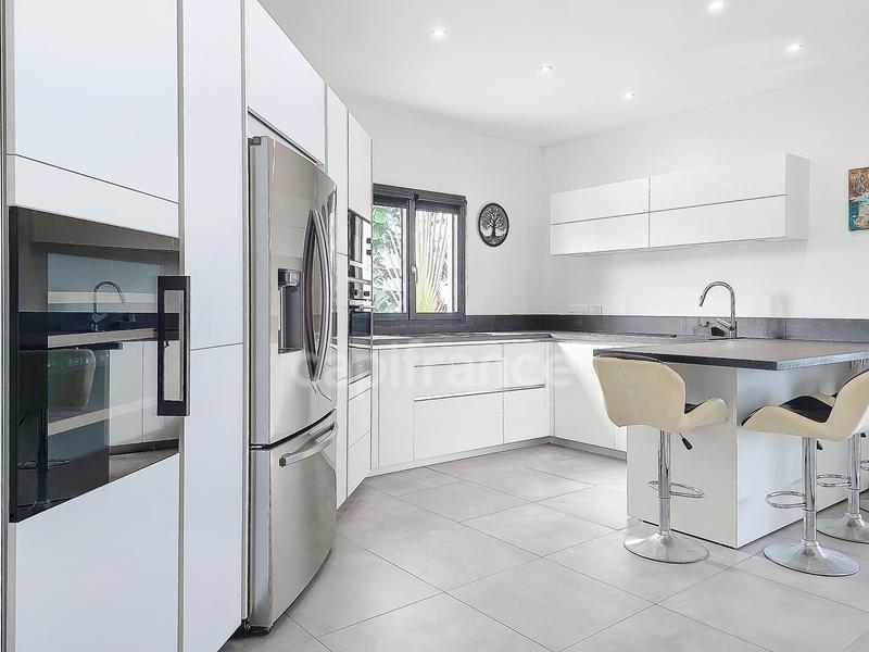 Villa - 128 m² - 4 pièces