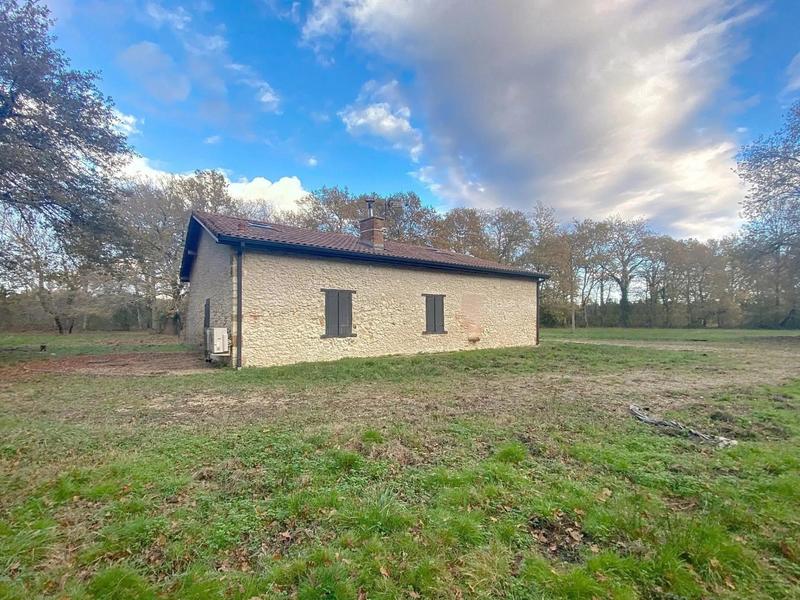 Maison - 140 m² - 5 pièces