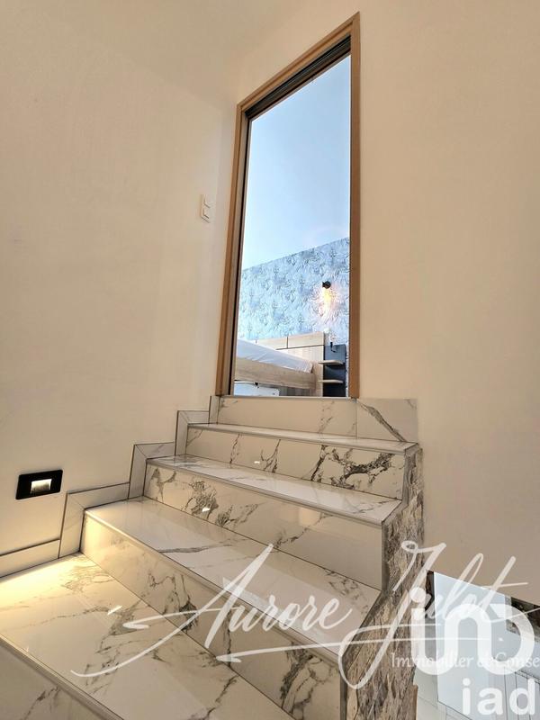 Maison - 183 m² - 5 pièces