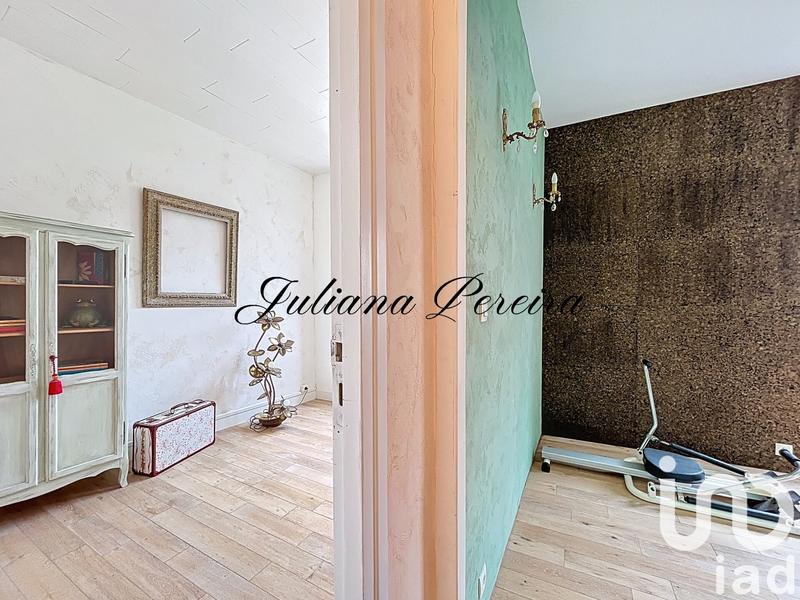 Maison - 176 m² - 9 pièces