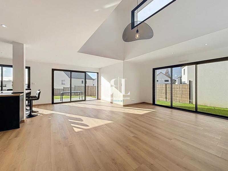 Maison - 141 m² - 5 pièces