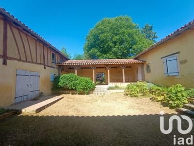 Maison - 310 m² - 10 pièces