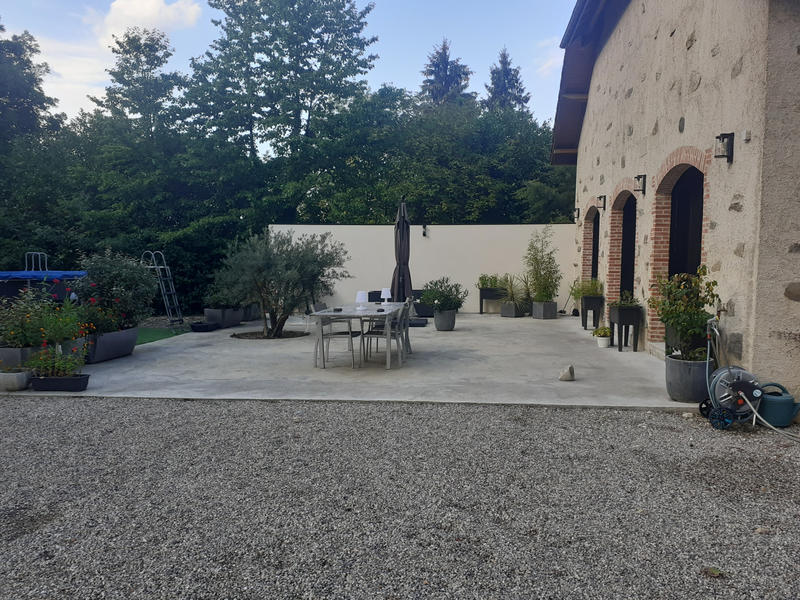 Propriété - 231 m² - 7 pièces