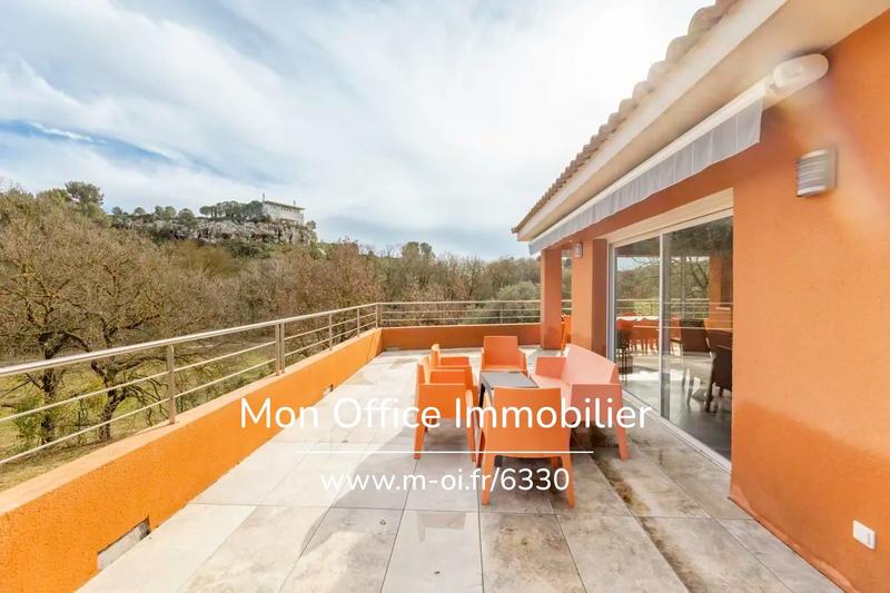 Maison - 175 m² - 5 pièces