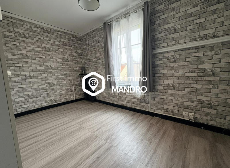 Maison - 166 m² - 8 pièces