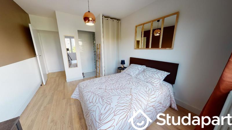 Chambre - 13 m² - 1 pièce