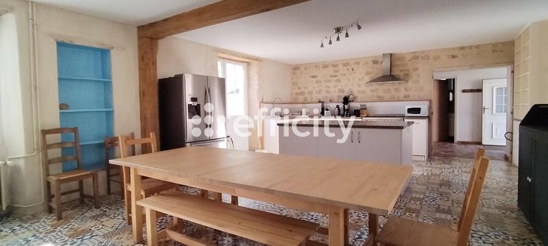 Maison - 415 m² - 12 pièces