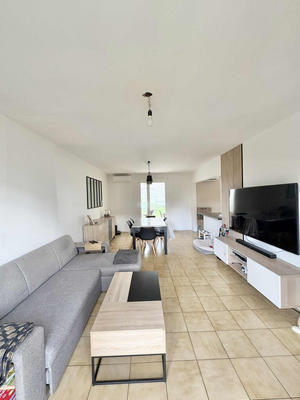 Maison - 85 m² - 4 pièces