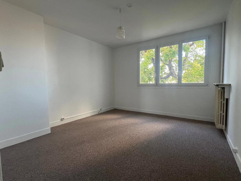 Appartement - 96 m² - 5 pièces