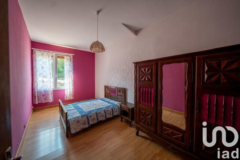 Maison - 270 m² - 10 pièces