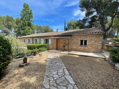 Maison - 250 m² - 7 pièces