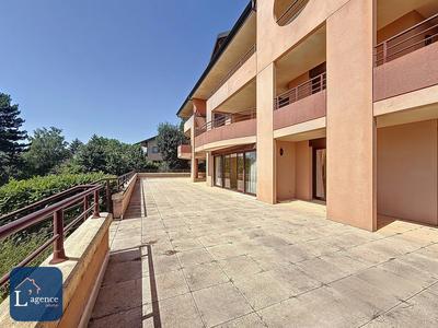 Appartement - 349 m² - 6 pièces