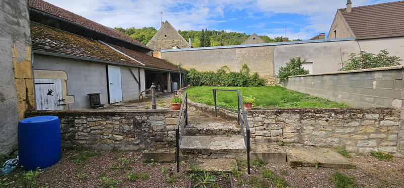 Maison - 157 m² - 12 pièces