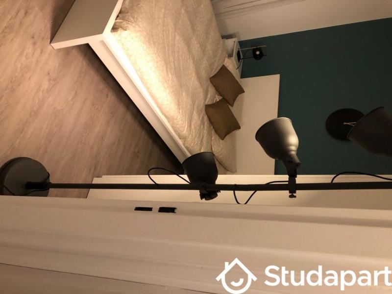 Chambre - 10 m² - 1 pièce