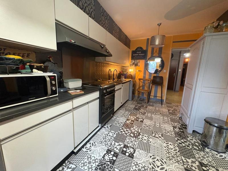 Appartement - 75 m² - 3 pièces