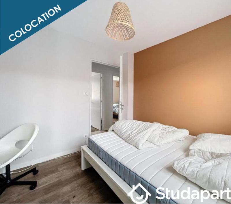 Chambre - 10 m² - 1 pièce