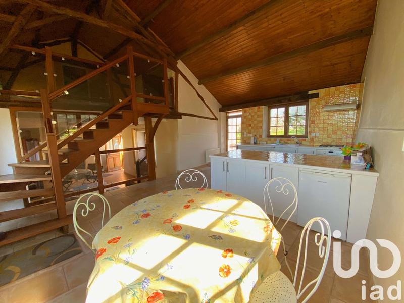 Maison - 167 m² - 8 pièces