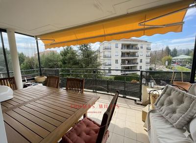 Appartement - 90 m² - 4 pièces