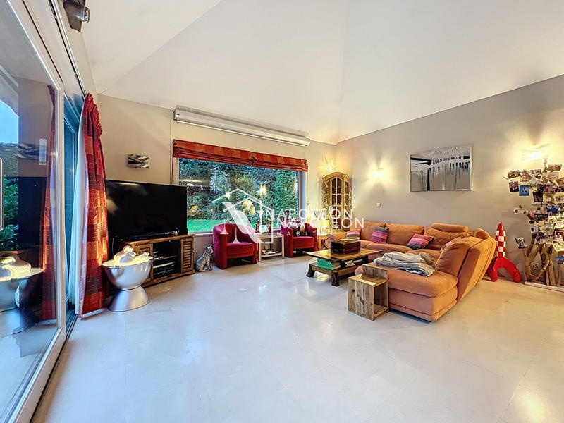 Maison - 200 m² - 6 pièces