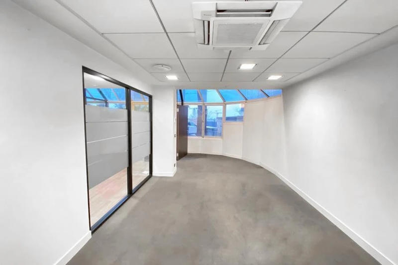 Bureau - 324 m²