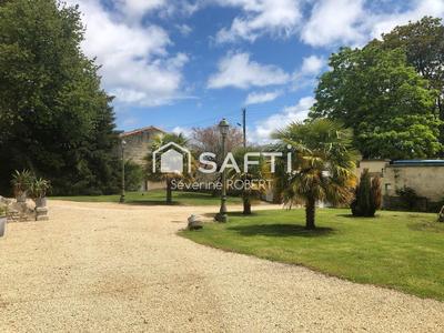 Maison - 550 m² - 15 pièces