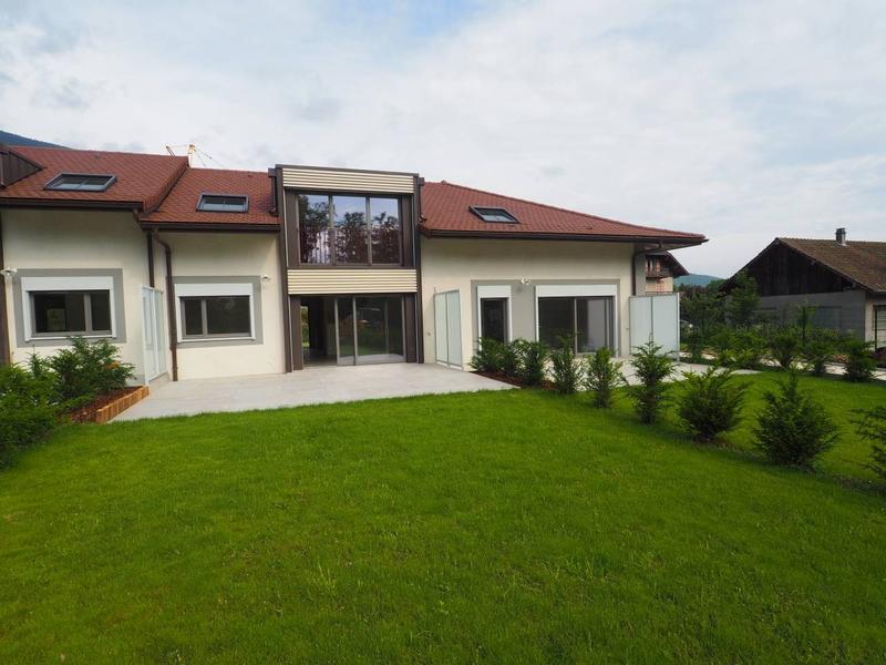 Appartement - 99 m² - 4 pièces