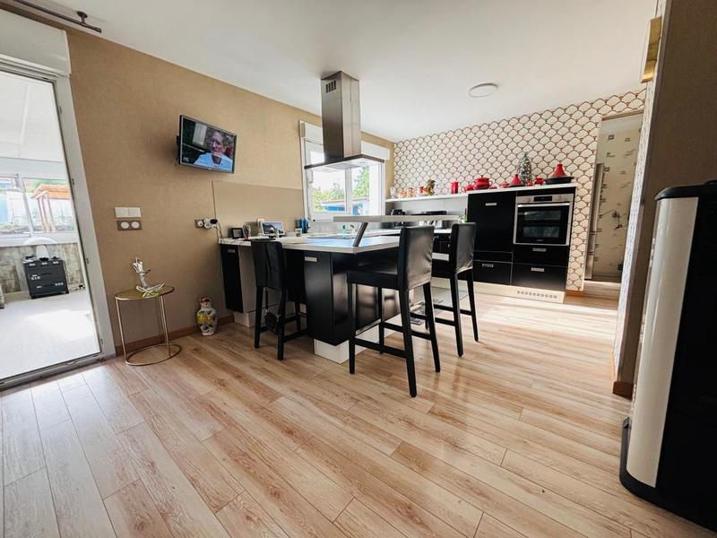 Maison - 175 m² - 5 pièces