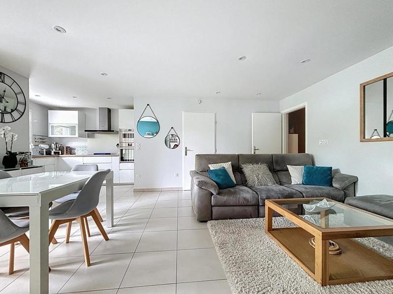 Appartement - 81 m² - 4 pièces