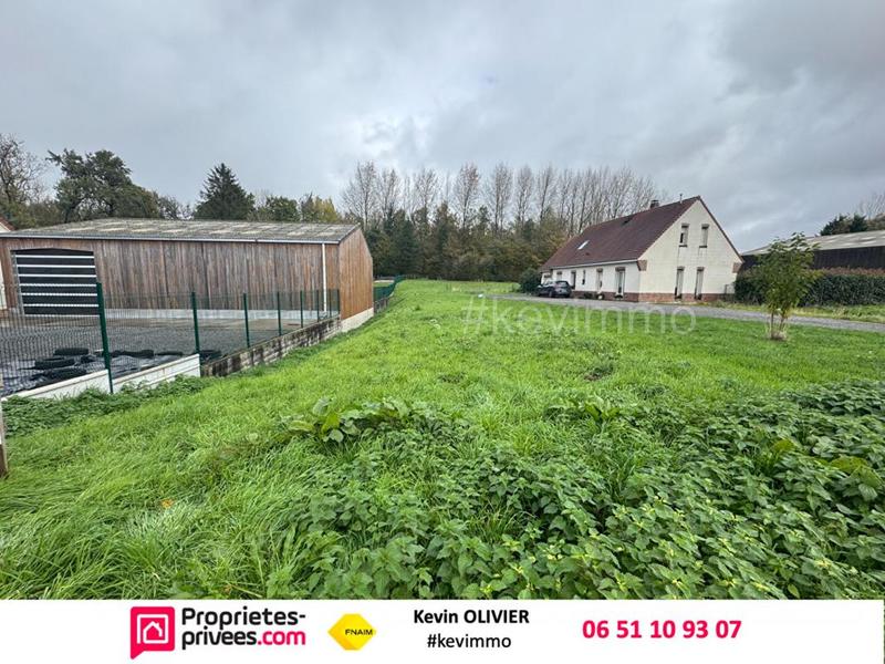 Terrain constructible - 940 m²