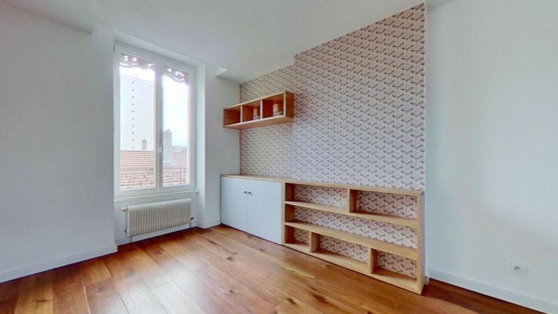 Appartement - 84 m² - 4 pièces