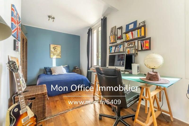 Maison - 195 m² - 6 pièces