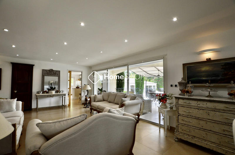 Mas - 510 m² - 10 pièces