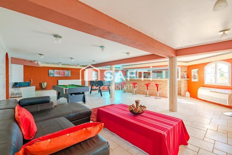 Villa - 700 m² - 12 pièces