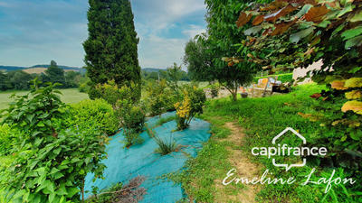 Maison - 196 m² - 8 pièces