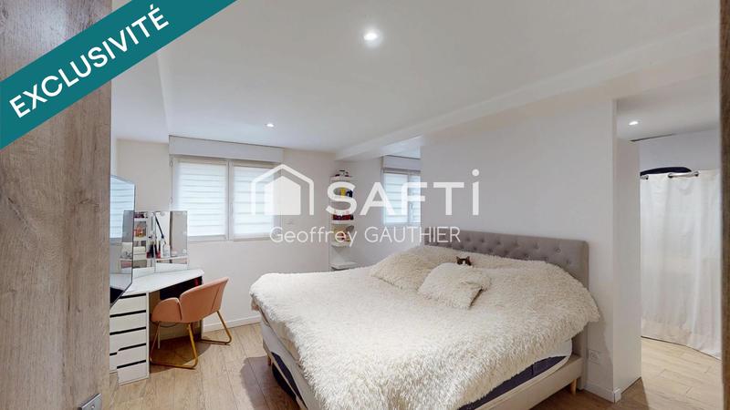 Maison - 288 m² - 8 pièces