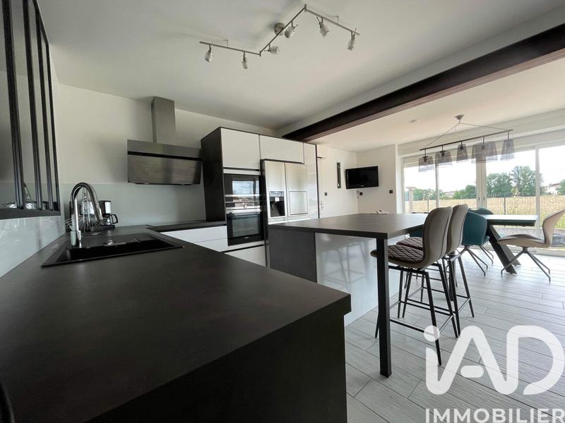 Maison - 134 m² - 6 pièces