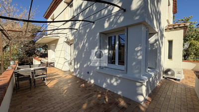 Maison - 228 m² - 7 pièces