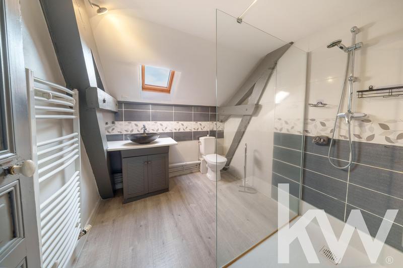 Maison - 170 m² - 10 pièces